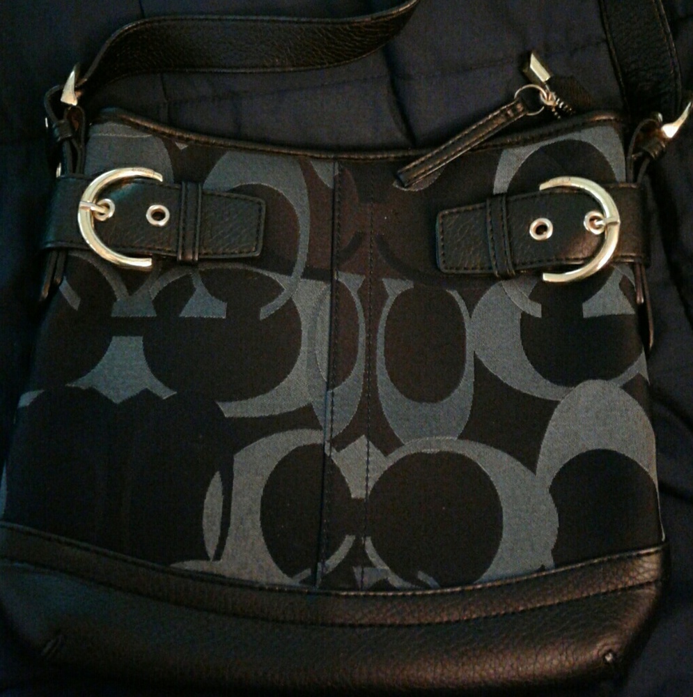 Like new Coach purse